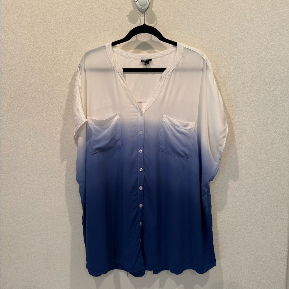 Torrid Ombre Ocean Blue Short Sleeve Button Down
